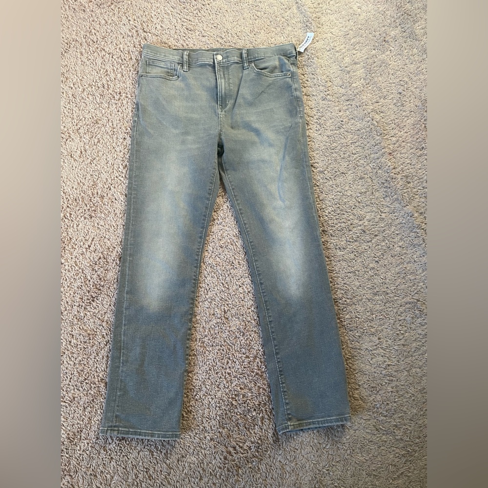 Old Navy boy’s Gray Denim Stretch Jeans size 18 Plus NWT